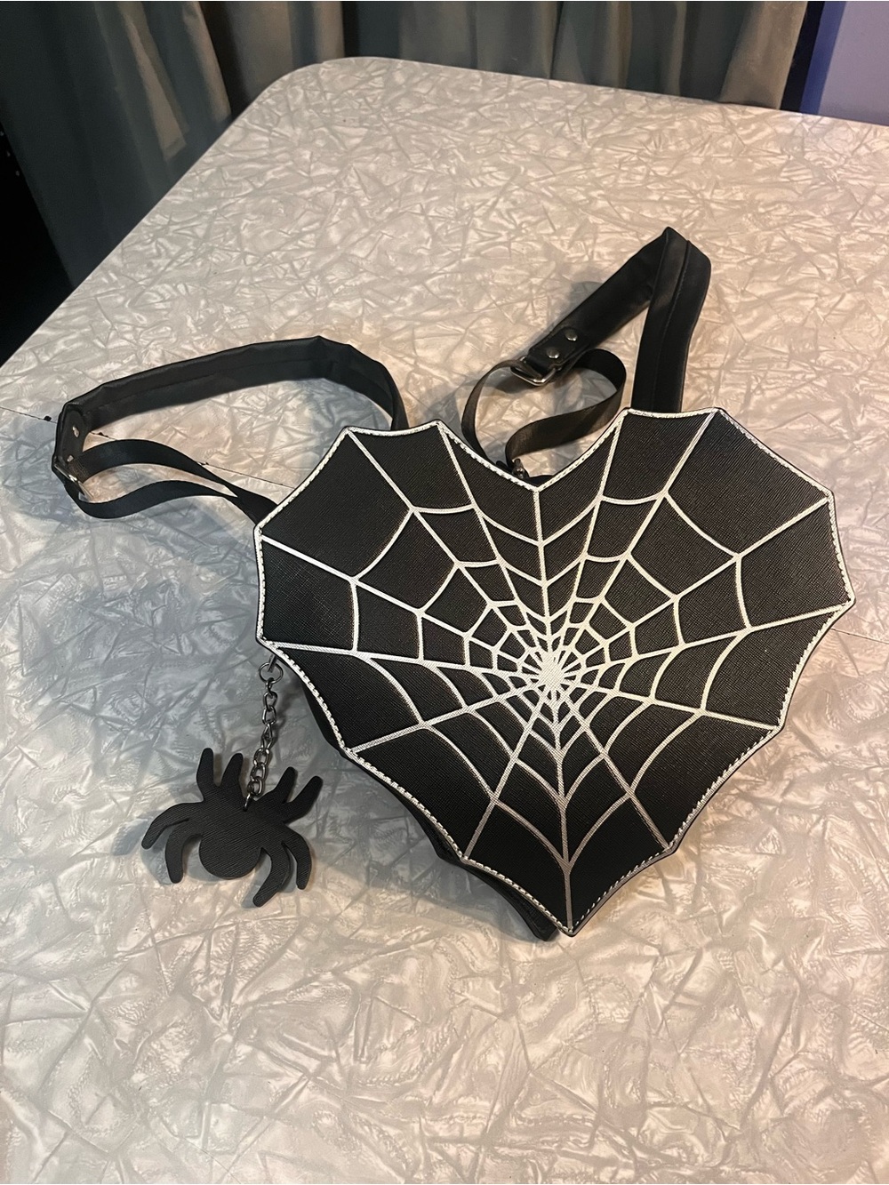 NWOT Spider Web Heart Backpack